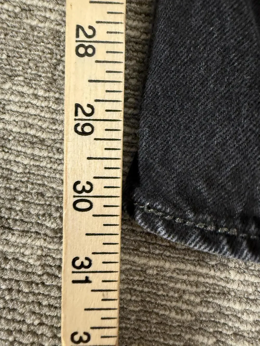 Levis 501 Jeans Mens 42x32 Black Straight Leg Button Fly Denim Classic Fit